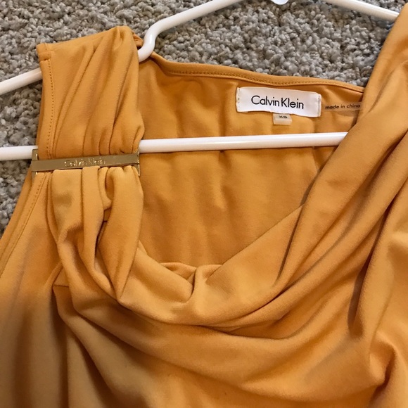 GORGEOUS CALVIN KLEIN BLOUSE NEVER WORN - Picture 2 of 2