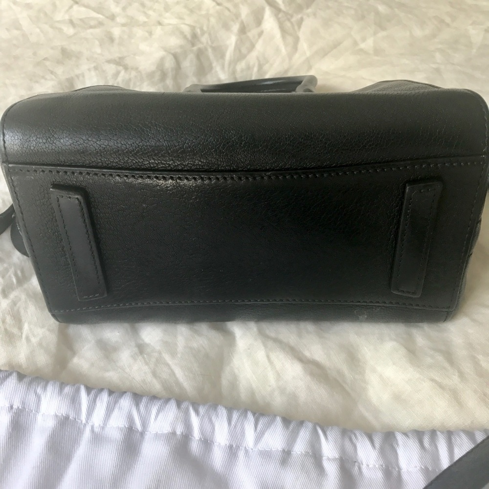 Givenchy Antigona Small - Picture 4 of 4