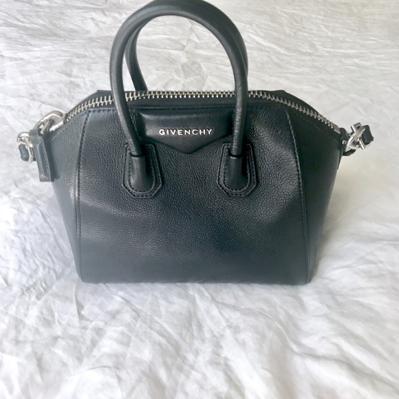 Givenchy Antigona Small - Picture 2 of 4