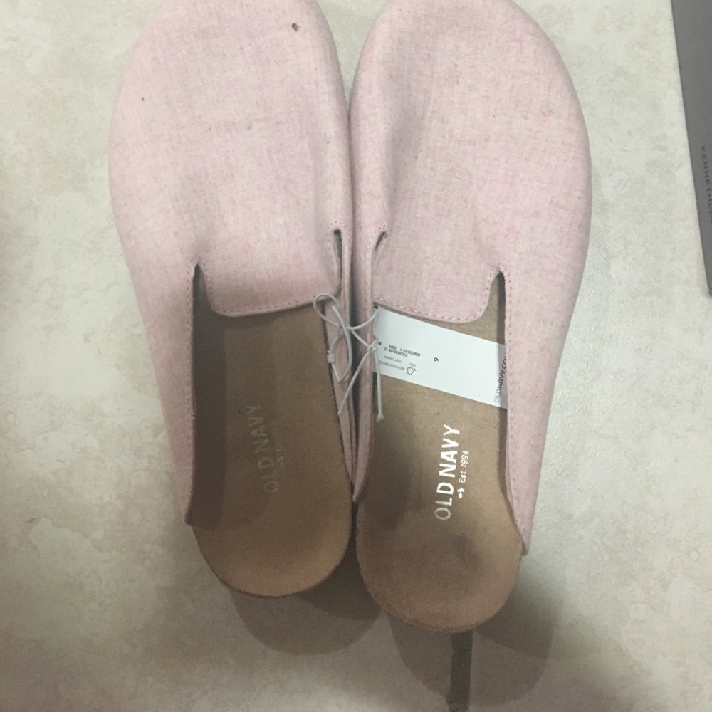 Old navy slip on