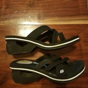 Sketchers sandals