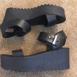 Steve Madden Flatforms