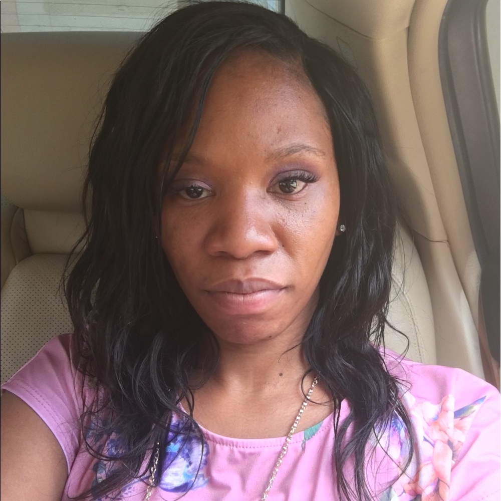 Meet your Posher, Nikki