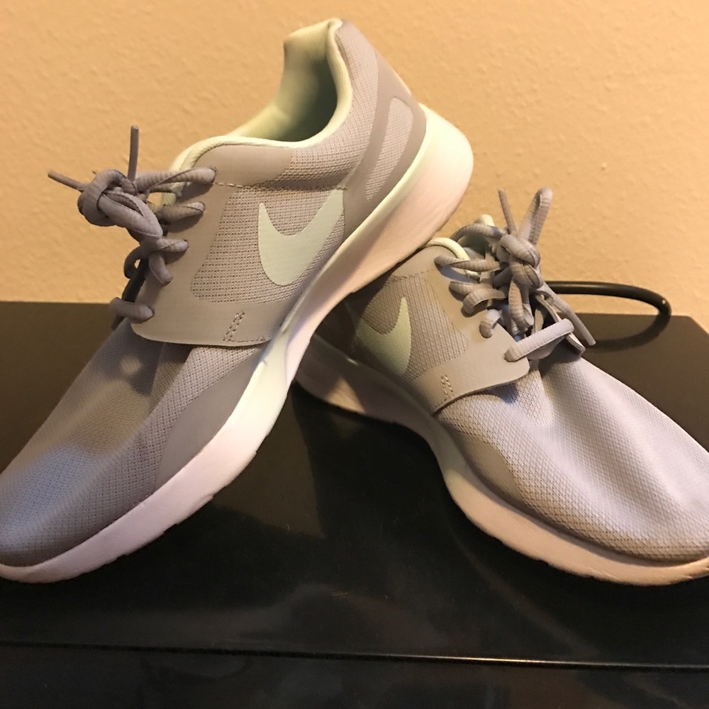Nike Roche