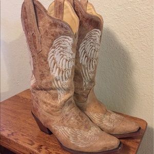 Corral boots