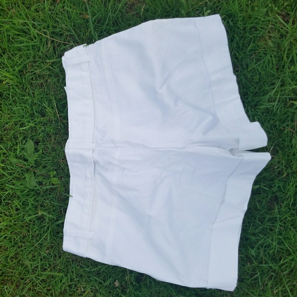 NWOT sz6 The Limited Drew fit shorts - Picture 2 of 3