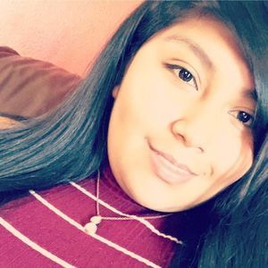 Meet your Posher, Estefania