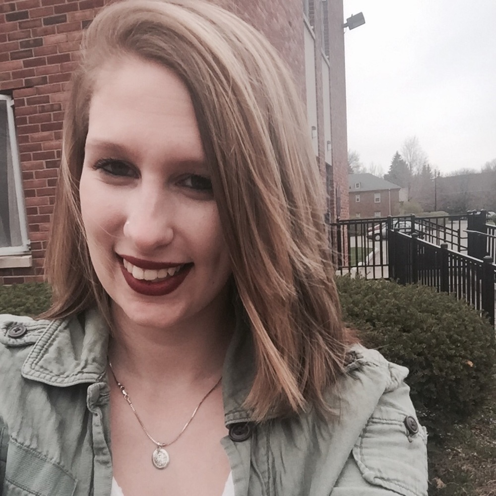 Meet your Posher, Eleni