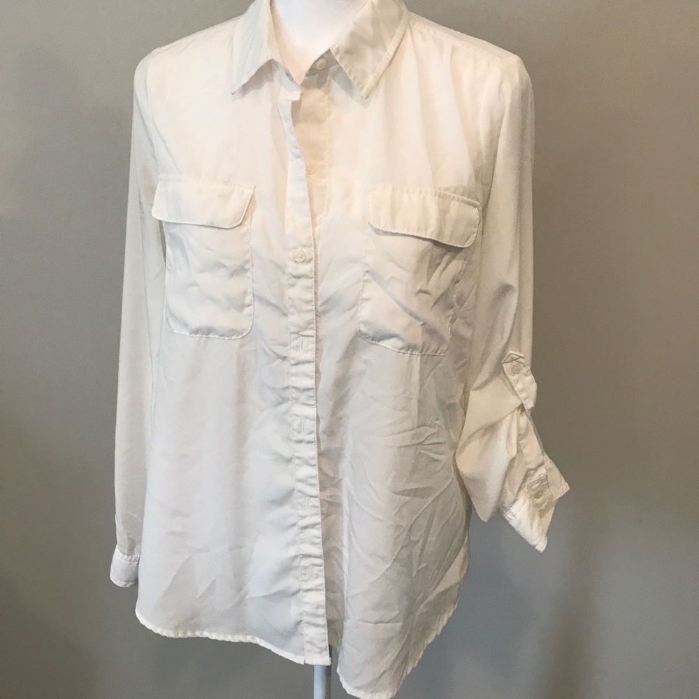 Old Navy M Off-White Button down Blouse