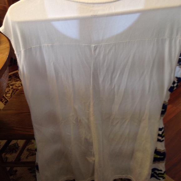 Crown Ivy Top.  Size Large - Picture 3 of 3