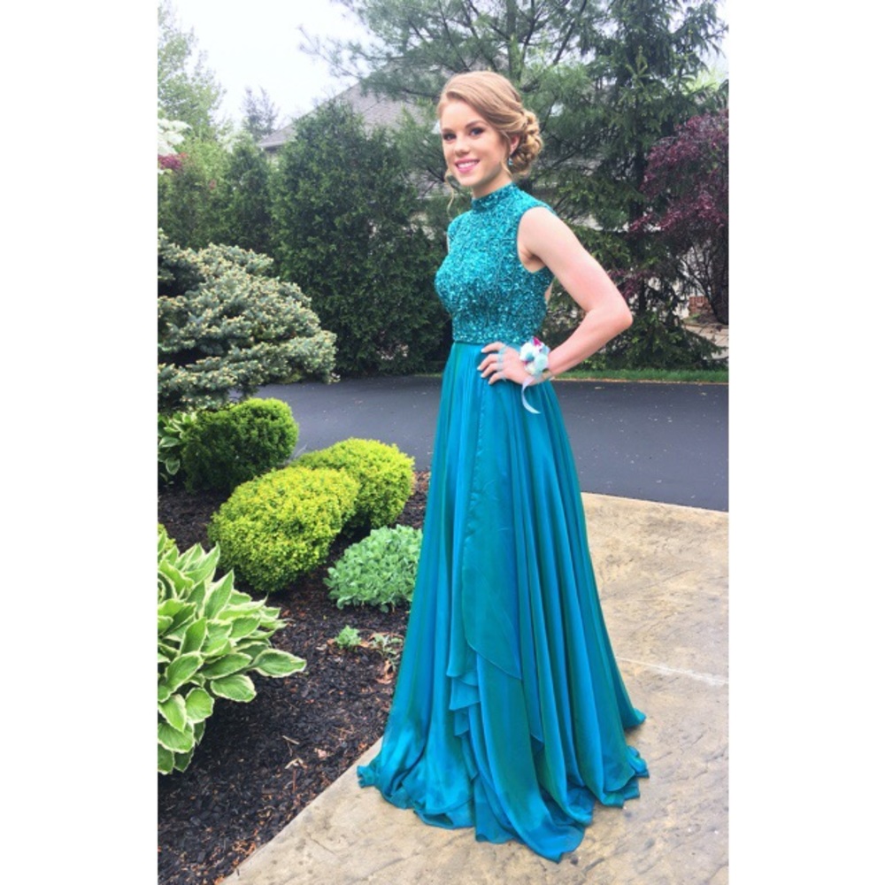 Sherri Hill Prom Dress