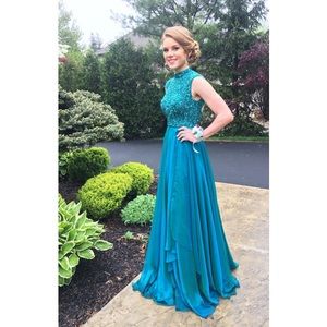 Sherri Hill Prom Dress