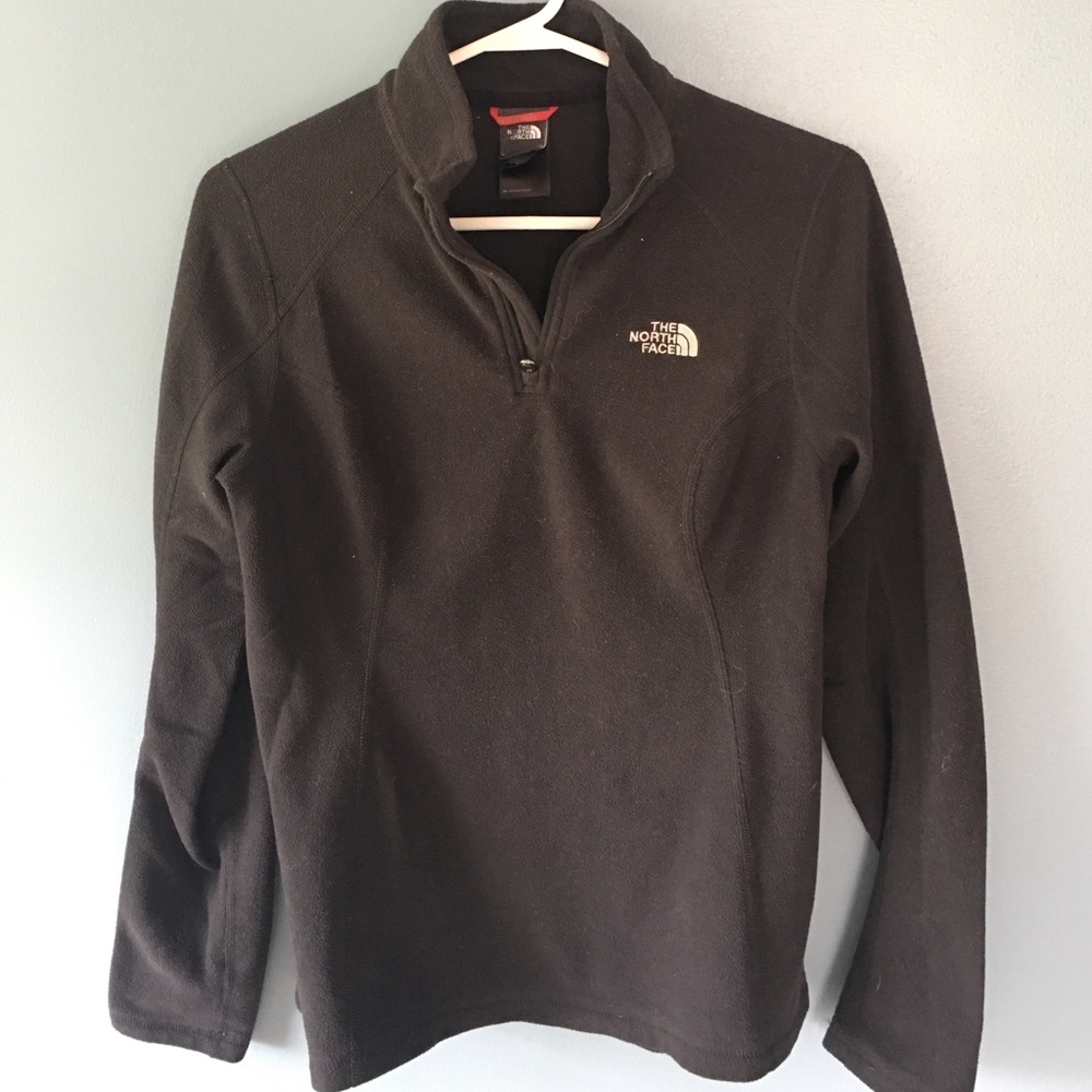 North Face fleece 1/2 zip.