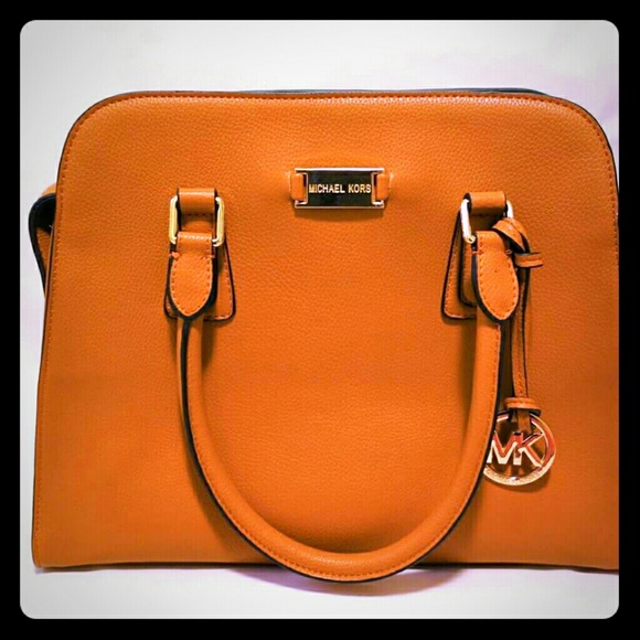 Michael Kors Handbag (SOLD) - Picture 2 of 3