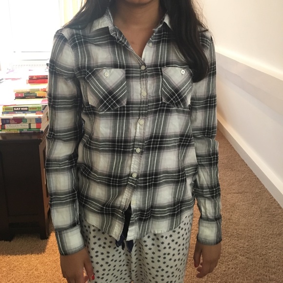 Black and white plaid button down long sleeve - Picture 1 of 2