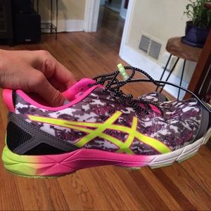 Asics Gel Noosa running shoes size 9