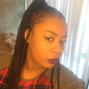 Meet your Posher, Mariama