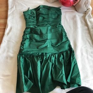 Dress • Green • size 6 •