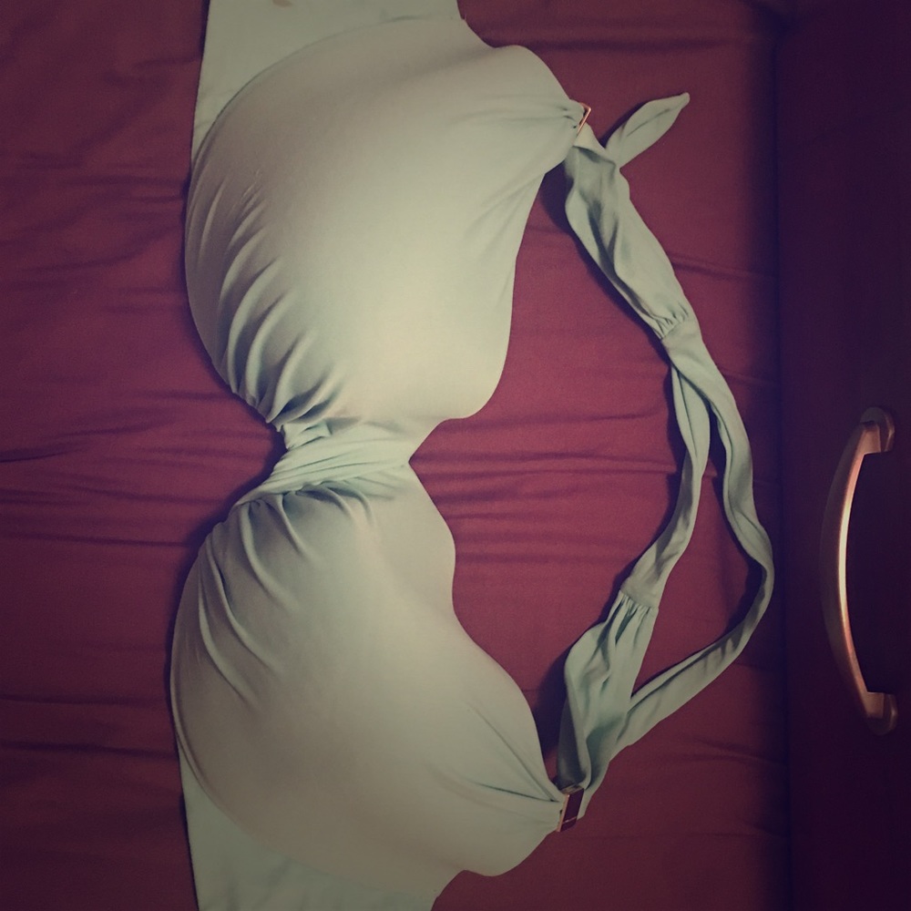 Victoria's Secret bikini top!