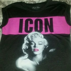 Oversized Marilyn Monroe tee