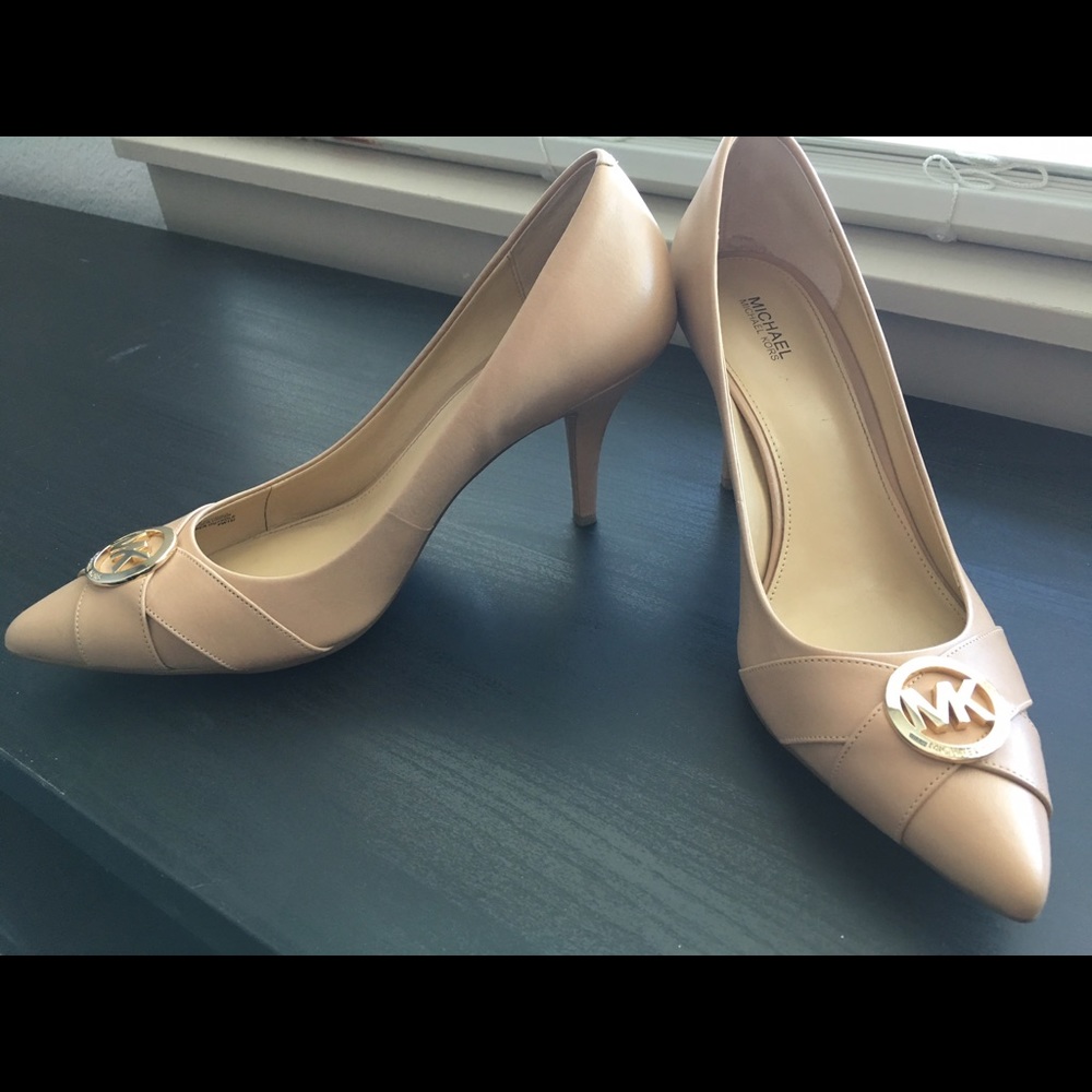 Michael Kors Closed Toe heels