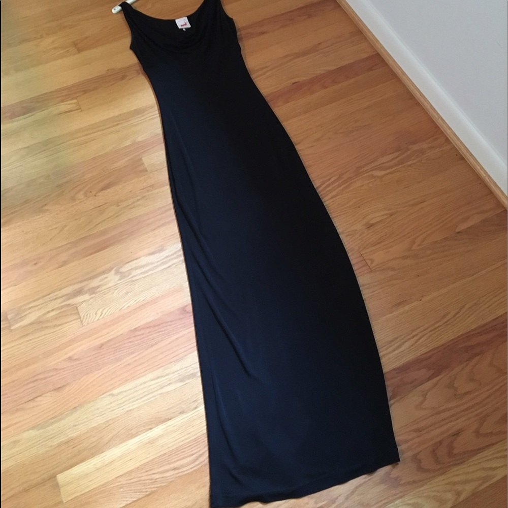 Mondi sz 4 Black Evening Dress