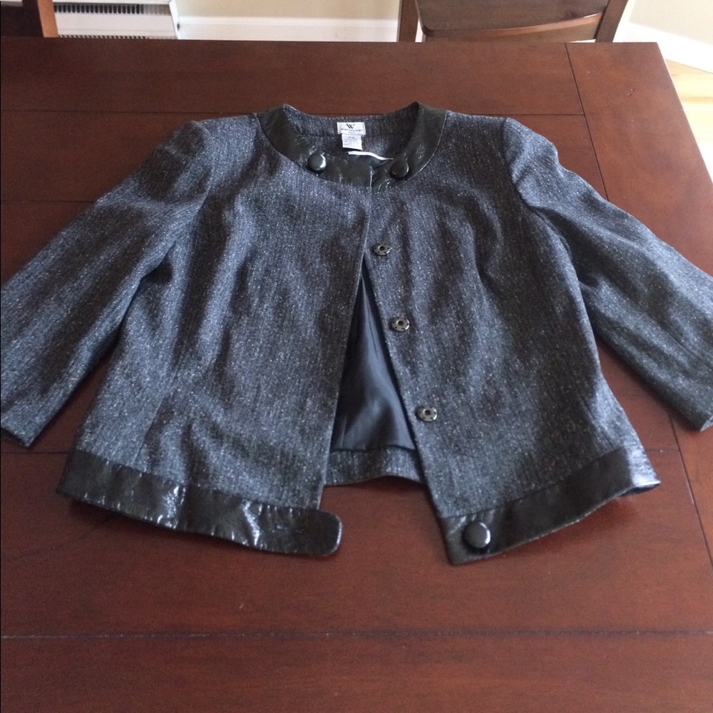 Black w leather trim blazer