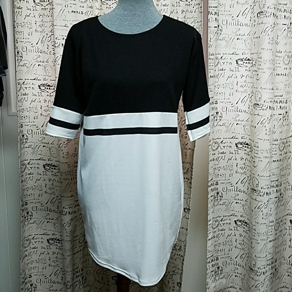 Dress - Picture 2 of 3