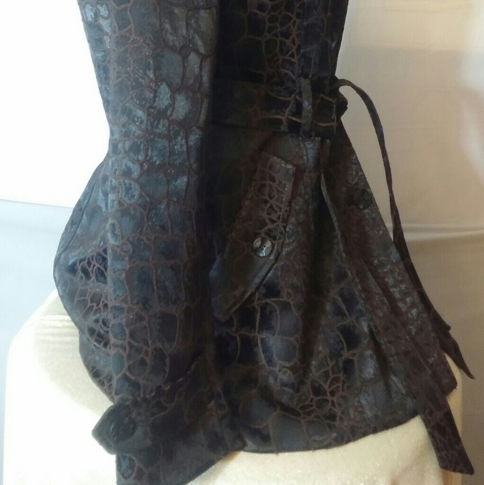 Jacket - Picture 2 of 4