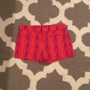Gap patterned short