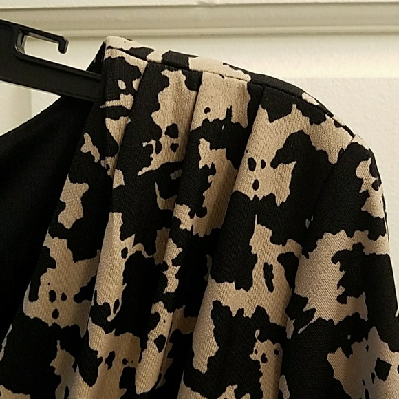 SALE TODAY!!  Beautiful wrap dress - Picture 2 of 4