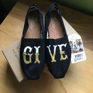 Bought at charity event but never wore