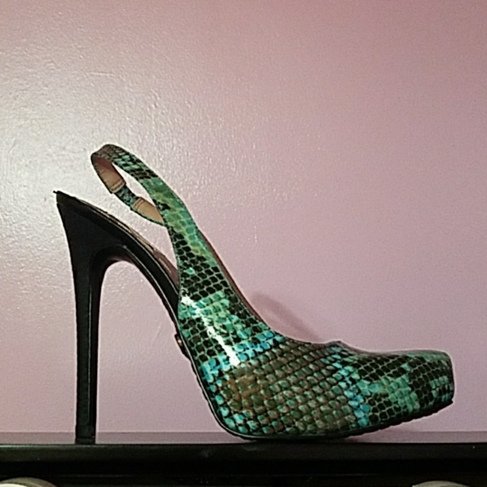 RACHEL ROY HEELS - Picture 7 of 8