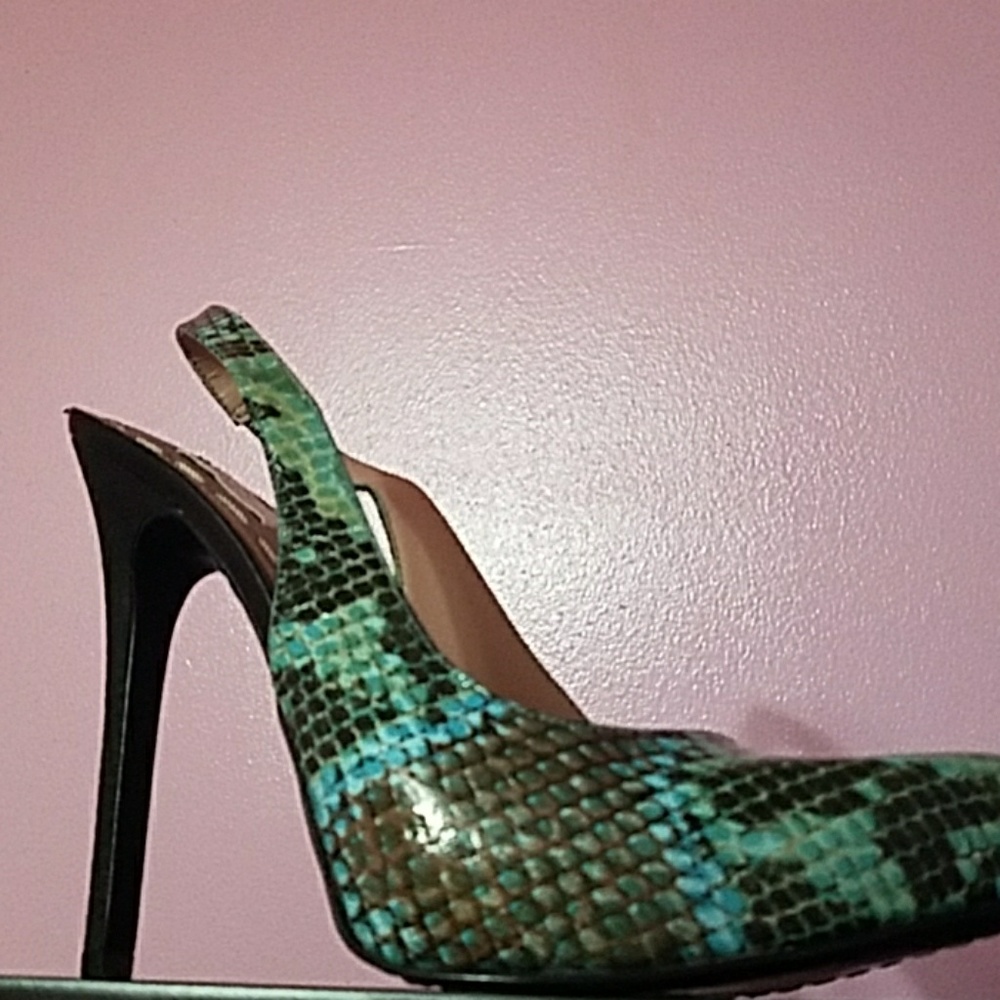 RACHEL ROY HEELS - Picture 8 of 8