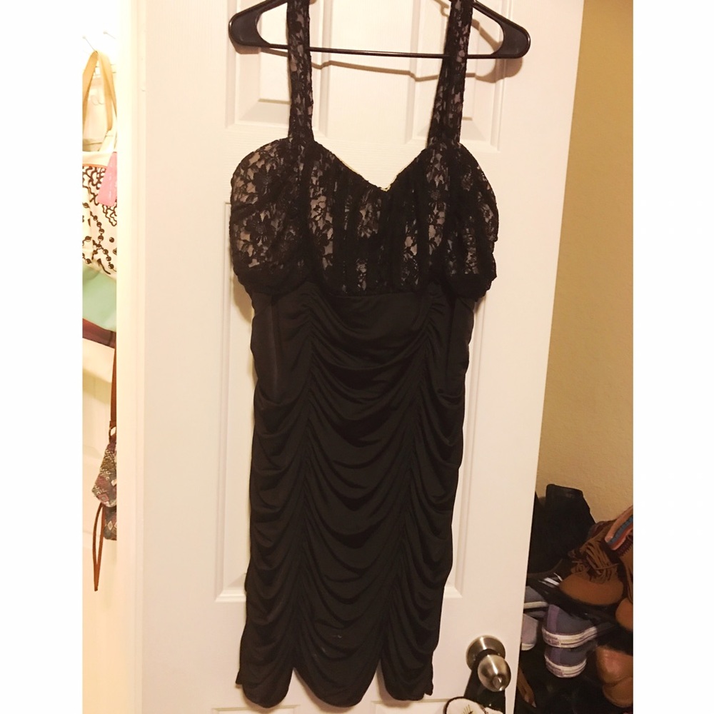 Sweetheart ruched dress