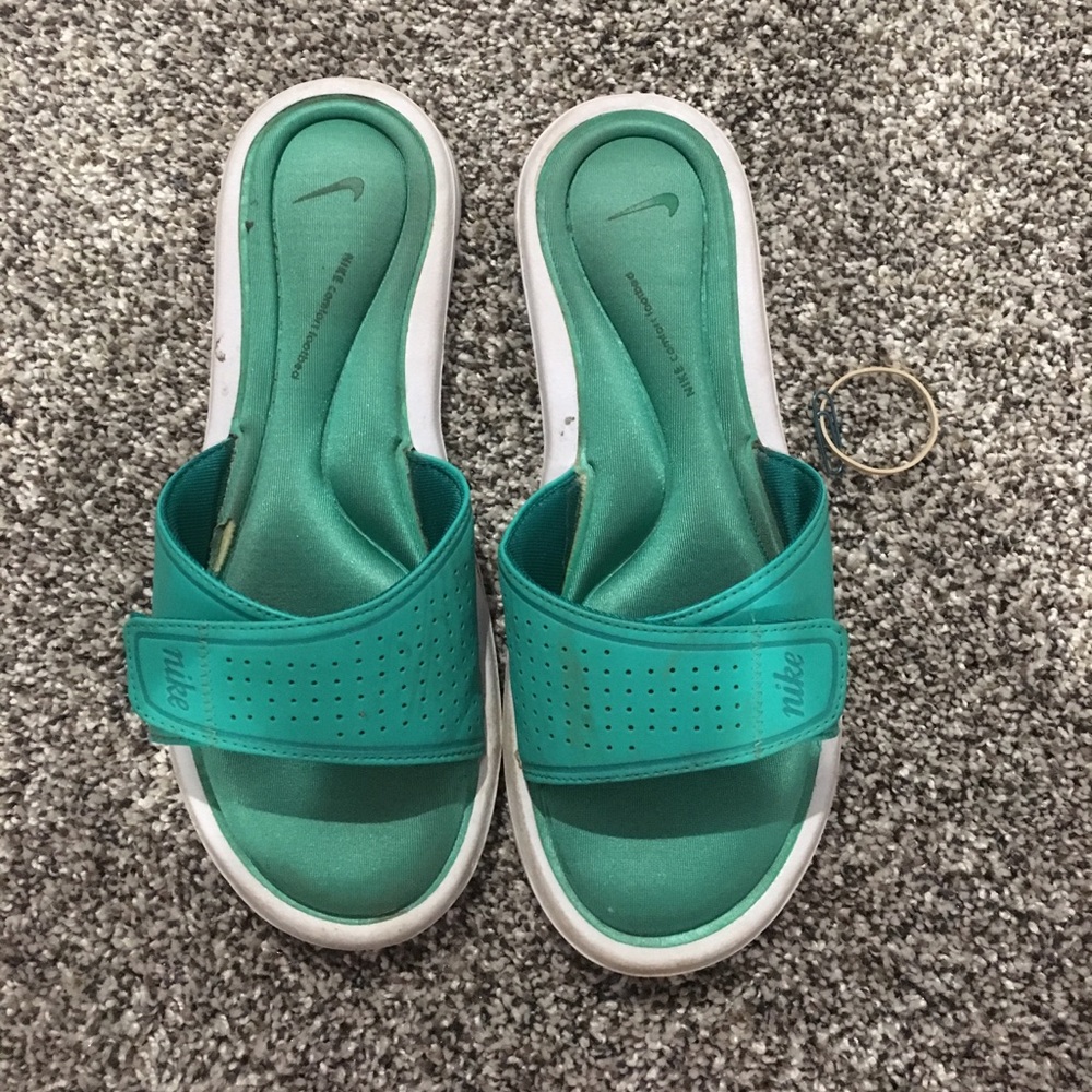 Nike slides