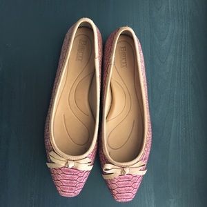 Born ballet flats