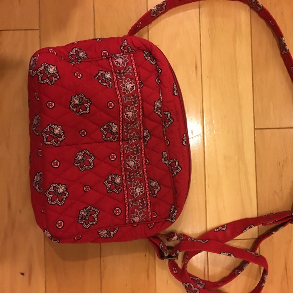 Vera Bradley red paisley handbag