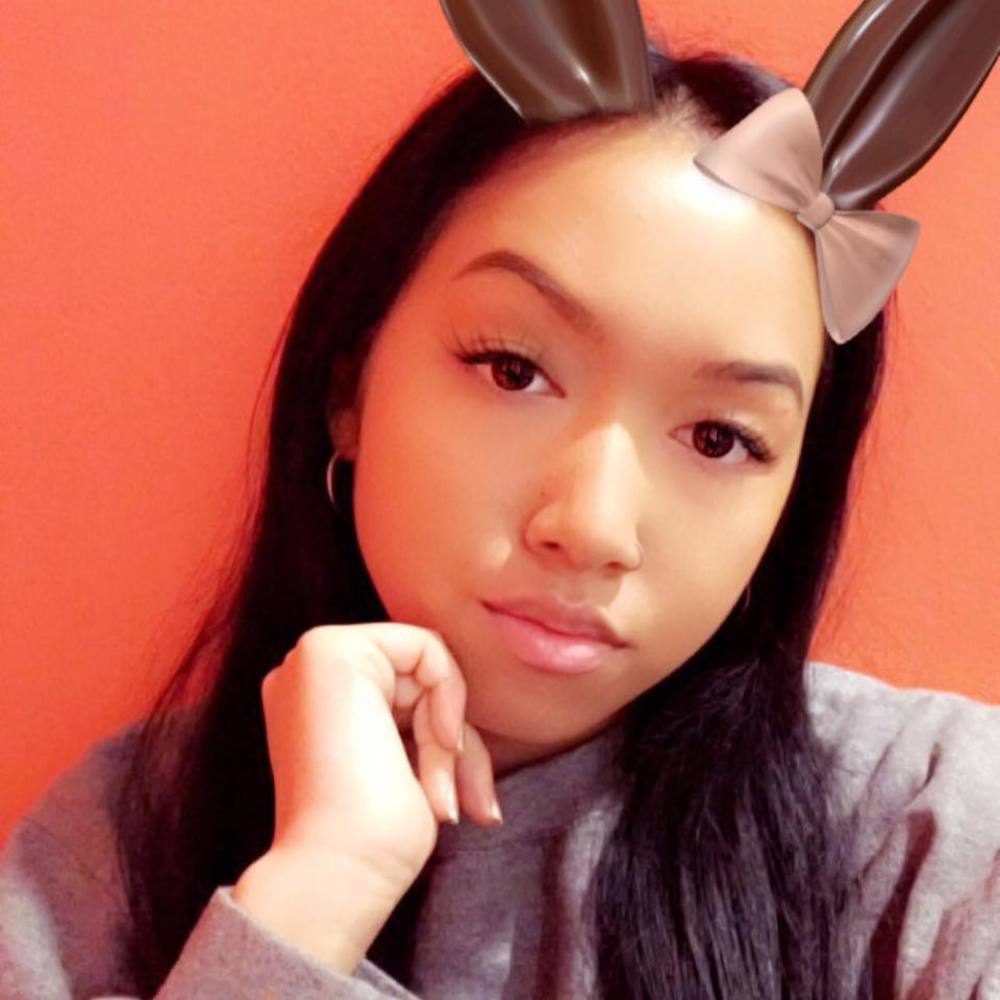 Meet your Posher, Mena