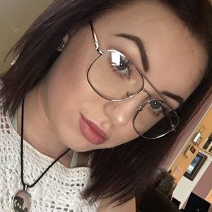 Meet your Posher, Bailey