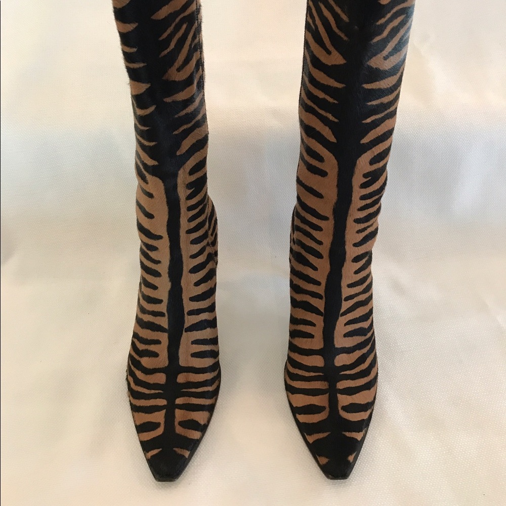 Vintage Pony hair tiger print heeled booties