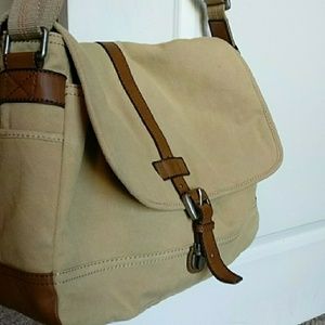 Fossil Messenger Bag