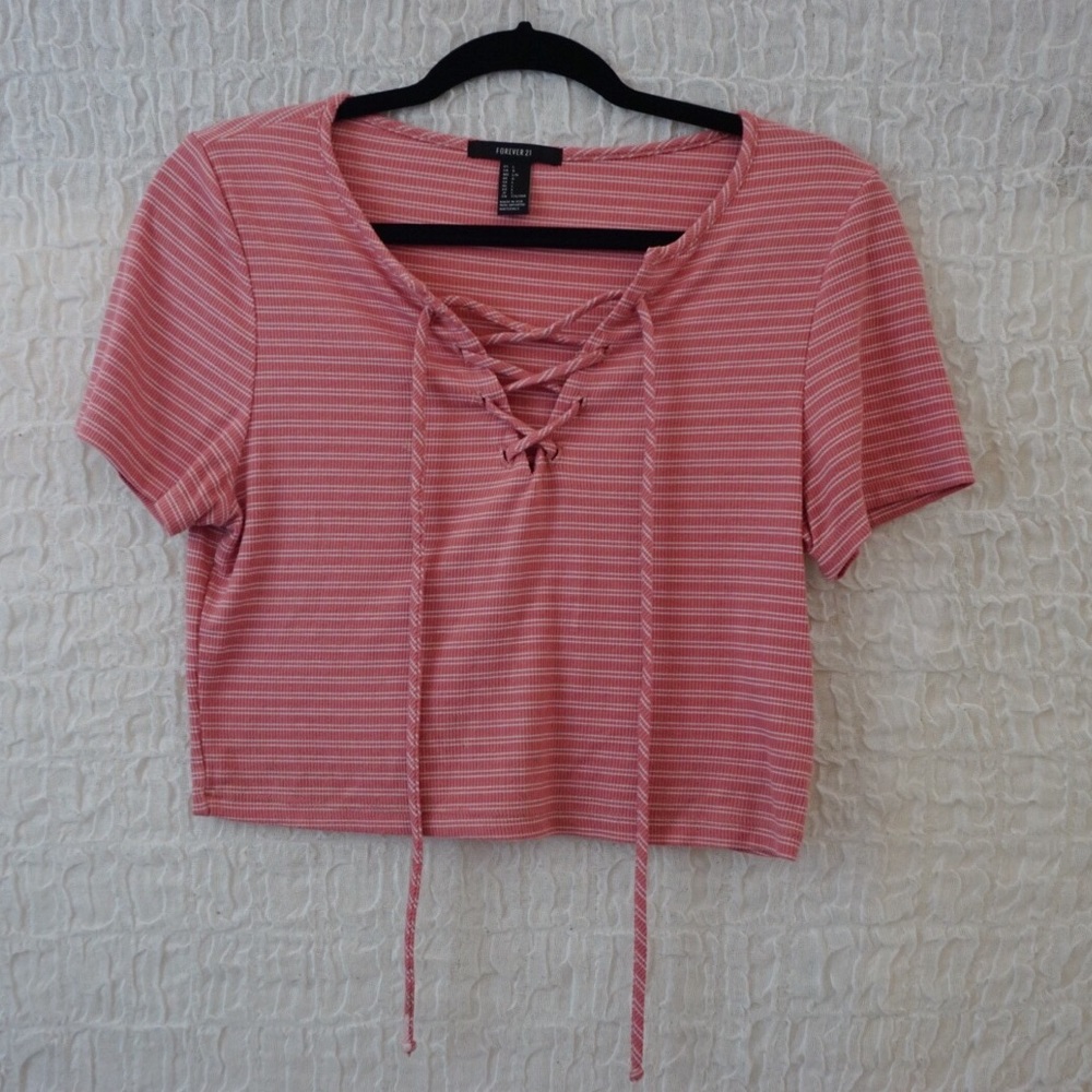 Lace up crop top // Forever 21