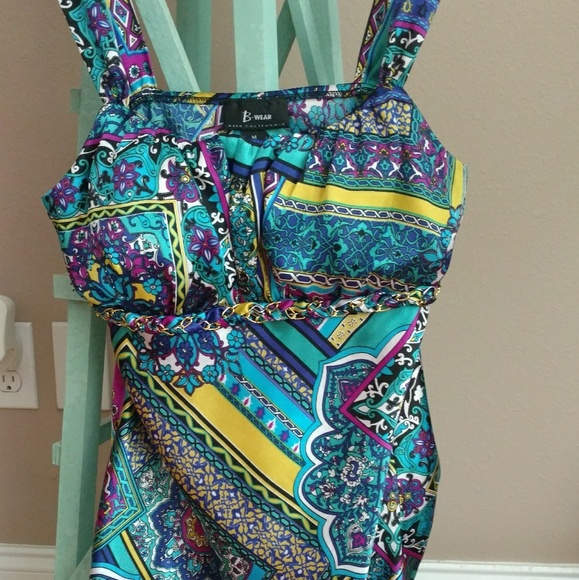 Halter top - Picture 1 of 3