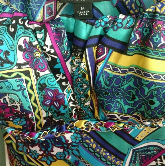 Halter top - Picture 2 of 3