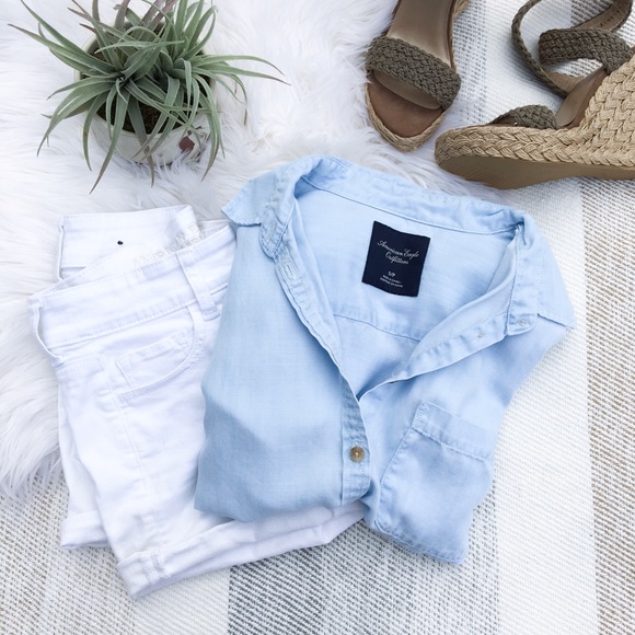 American Eagle Outfitters Tops - •AEO Blue Button Down Shirt•