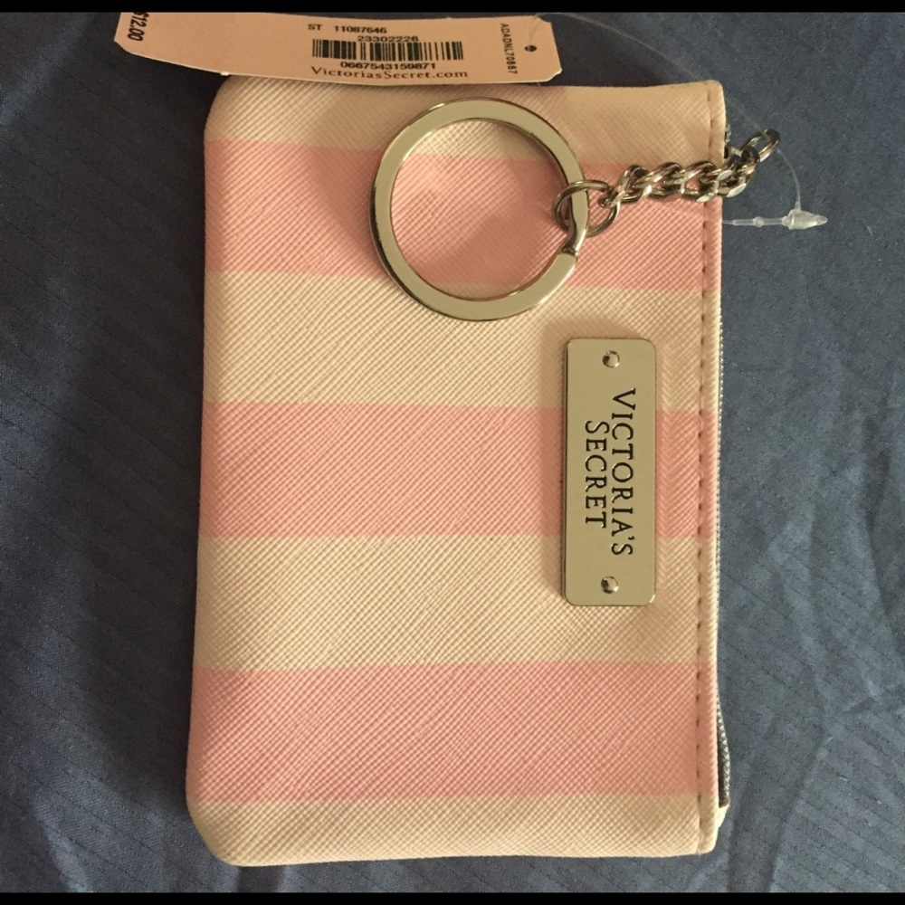 Victoria secret wallet tags still on