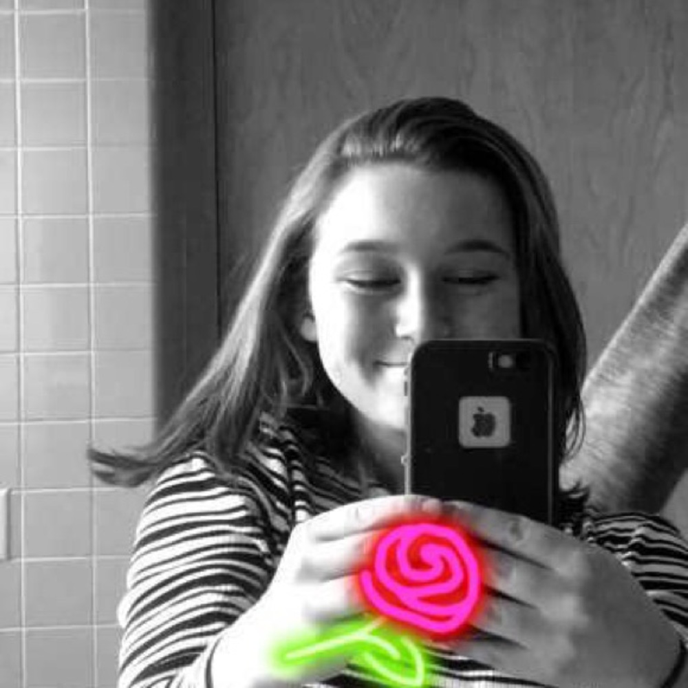 Meet your Posher, Emily