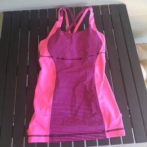 LULULEMON top