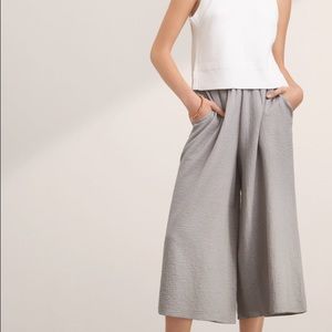 LIKE NEW Aritzia grey pants ~*final price*~